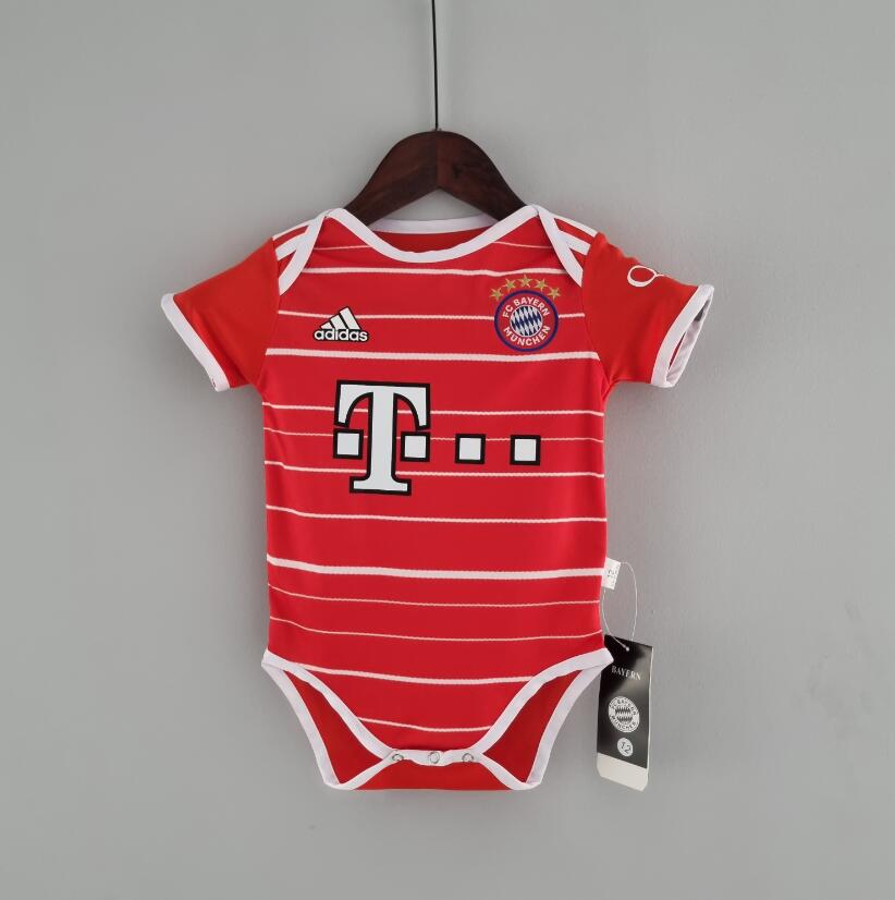 Miniconjunto Baby Domicile Bayern Munich 2022