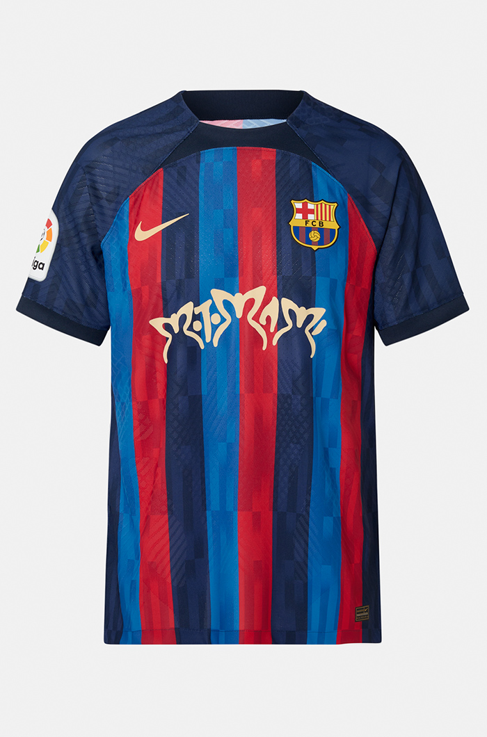 Maillot Edición Limitada Motomami de Rosalía de la 1a equipación masculina del FC Barcelona 22/23